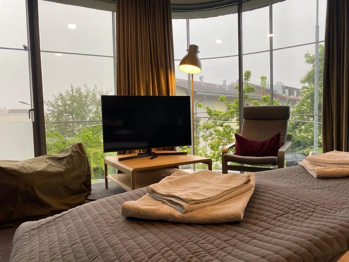 Apartment Holidayhome Omyxl Innsbruck